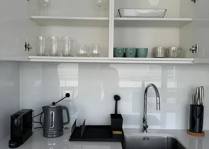 With Huge Rooftopterrace - Free Parking *