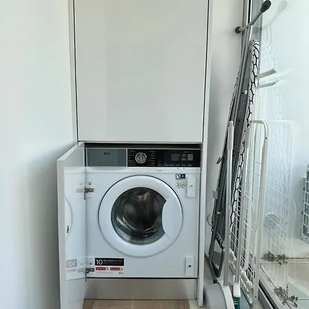 Appartement With Huge Rooftopterrace - Free Parking